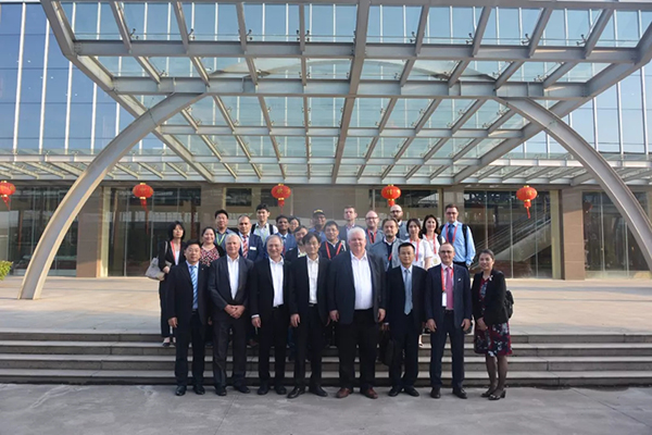 国产乱老熟妇吃嫩草