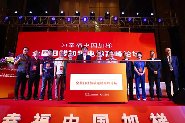 国产乱老熟妇吃嫩草