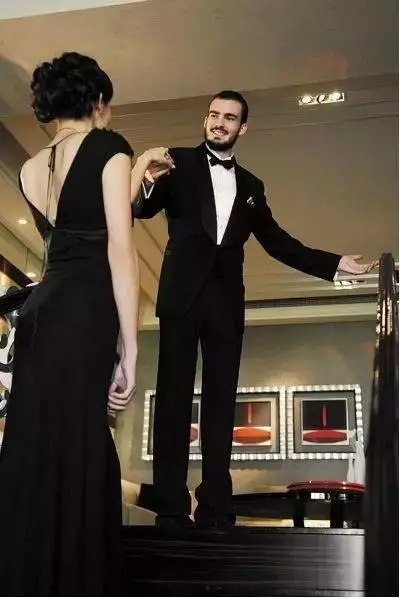 国产乱老熟妇吃嫩草