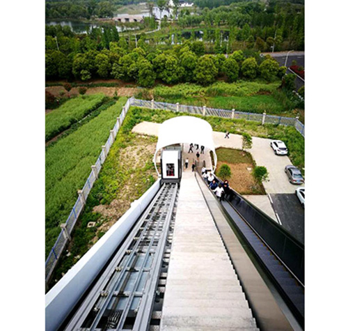 日本丰满大乳人妻无码水卜樱维修公司如何通过宣传活动提高用户对电梯安全的认识